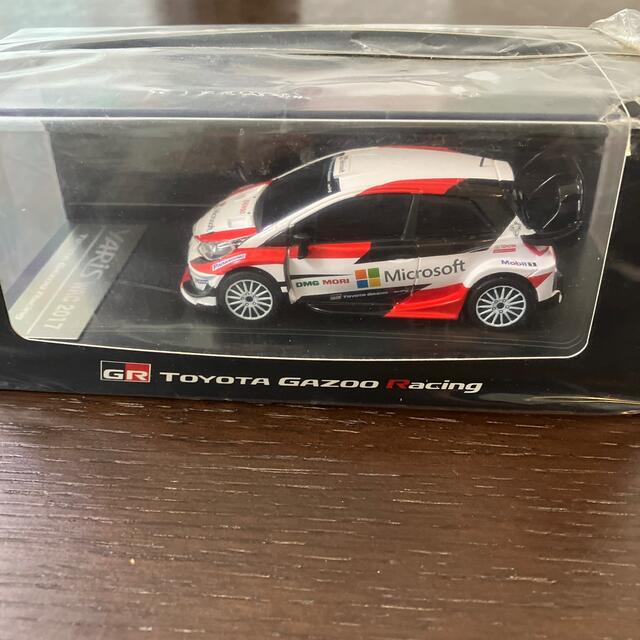 トヨタ(トヨタ)のTOYOTA YARIS WRC 2017 GAZOO RACING エンタメ/ホビーのおもちゃ/ぬいぐるみ(ミニカー)の商品写真