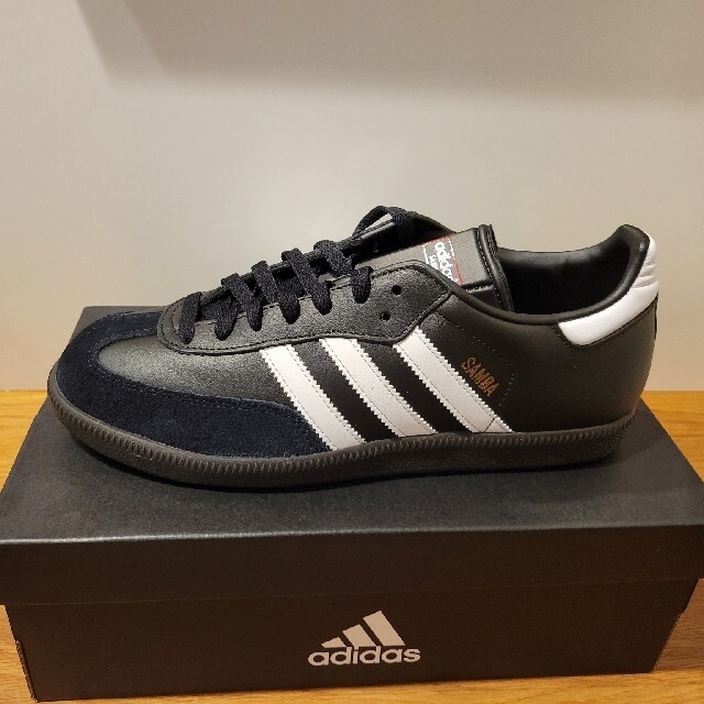 adidas(アディダス)のadidas　アディダス　samba　サンバ 　天然皮革　新品　26.5cm　六 メンズの靴/シューズ(スニーカー)の商品写真