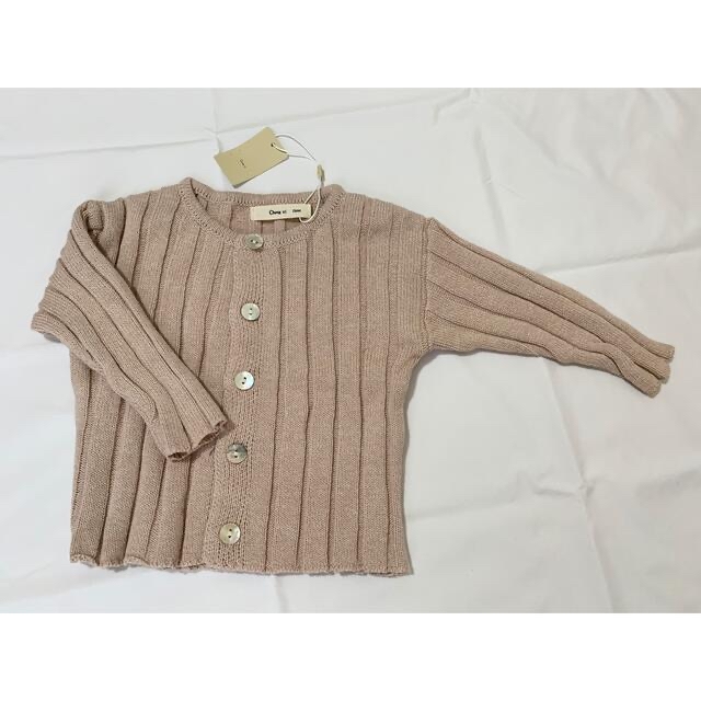 ニットカーディガン　ピンク80㎝ キッズ/ベビー/マタニティのベビー服(~85cm)(カーディガン/ボレロ)の商品写真