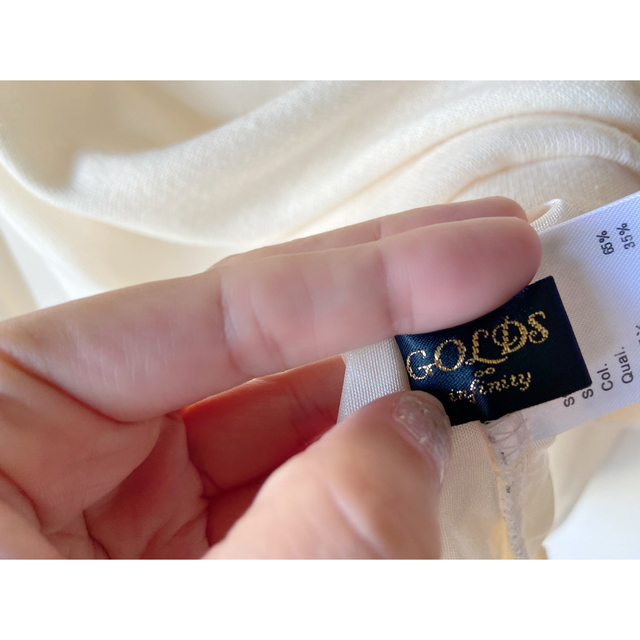 GOLDS infinity(ゴールズインフィニティ)の美品 GOLDS Infinity シフォン 背中V・肩開き オフホワイトニット レディースのトップス(ニット/セーター)の商品写真