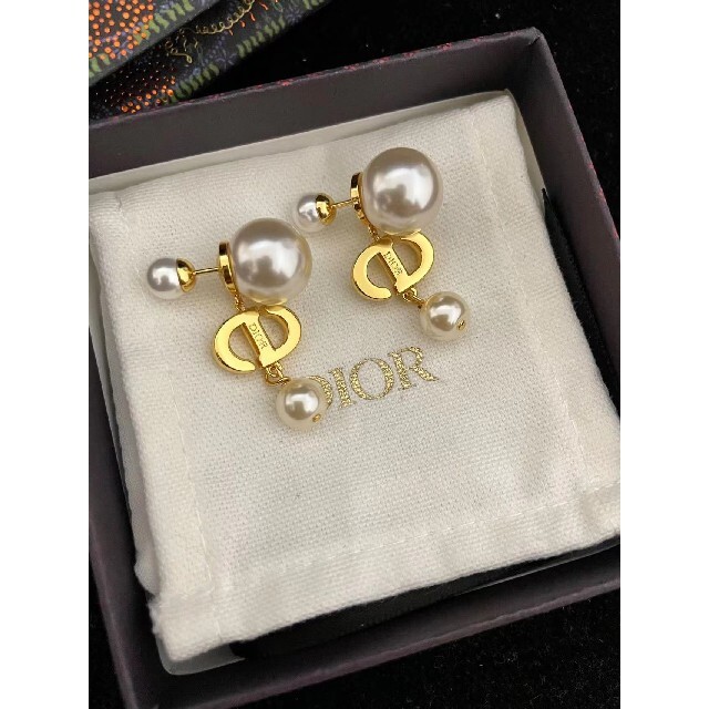 最終値下げ!!】DIORディオールパールピアス | paymentsway.co