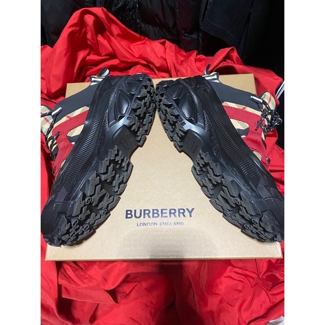 BURBERRY(バーバリー)の美品BURBERRY✖RICCARDOTISCI VINTAGEARTHUR４２ メンズの靴/シューズ(スニーカー)の商品写真