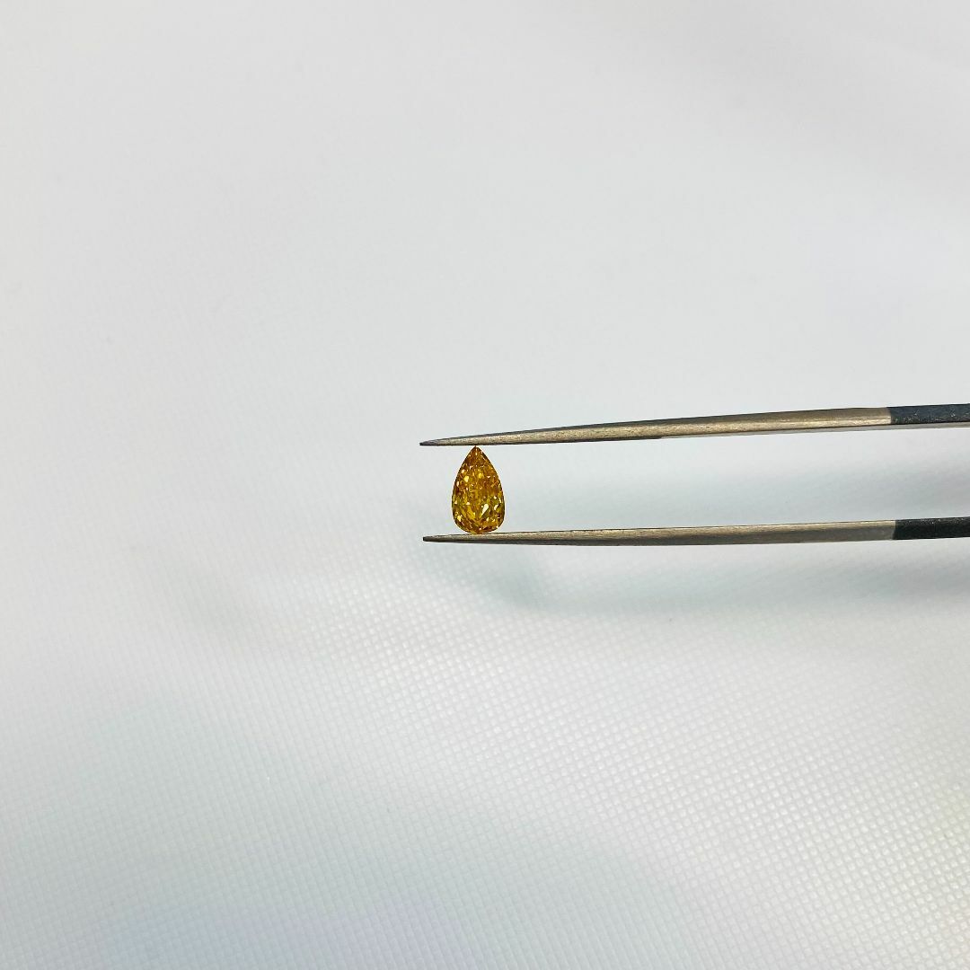 FANCY VIVID YELLOW ORANGE 0.50ct PS レディースのアクセサリー(その他)の商品写真