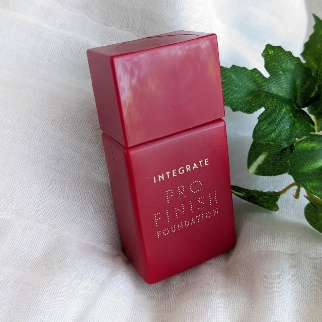 SHISEIDO (資生堂)(シセイドウ)のINTEGRATE　PROFINISH　リキッドファンデーション　オークル10 コスメ/美容のベースメイク/化粧品(ファンデーション)の商品写真