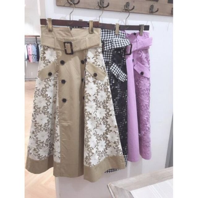 Noela レースミックストレンチスカート