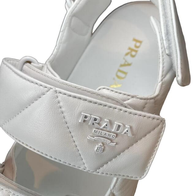 PRADA - PRADA プラダ パデッドナッパ レザー サンダル ホワイト系 保存袋 37 1/2の通販 by 株式会社ベストライフ's