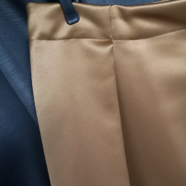 anatelier(アナトリエ)の値下げ　anatelier サテン　スカート レディースのスカート(ひざ丈スカート)の商品写真