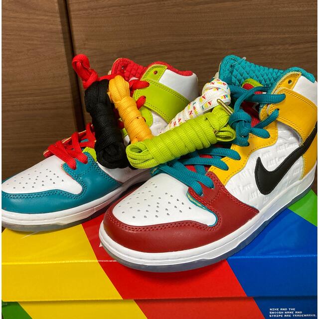 Nike SB Dunk High Pro QS "All Love"