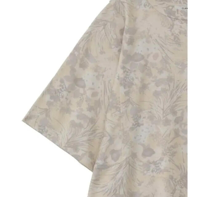 CLANE(クラネ)の clane NOVEL FLOWER T/STシャツ メンズのトップス(Tシャツ/カットソー(半袖/袖なし))の商品写真