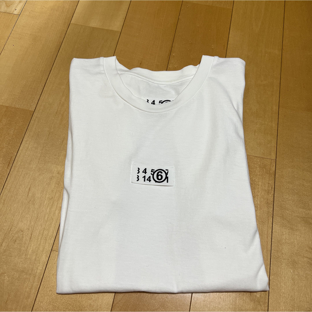 MM6(エムエムシックス)のMM6 Maison Margiela シグネチャーロゴTシャツ レディースのトップス(Tシャツ(半袖/袖なし))の商品写真