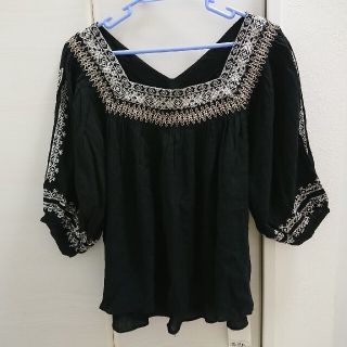 レイカズン(RayCassin)のRAY CASSIN 刺繍入りスモックブラウス(シャツ/ブラウス(長袖/七分))