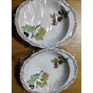 ノリタケ(Noritake)のNoritake オーチャード スープ&パスタ皿  新品2枚組+ピータースプーン(食器)