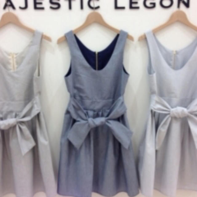 MAJESTIC LEGON(マジェスティックレゴン)のMAJESTIC LEGON 前リボンワンピ レディースのワンピース(ひざ丈ワンピース)の商品写真