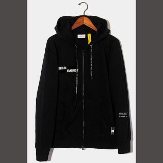 モンクレール(MONCLER)のモンクレール フラグメント ロゴ ジップアップパーカー L BLACK ブラック(パーカー)