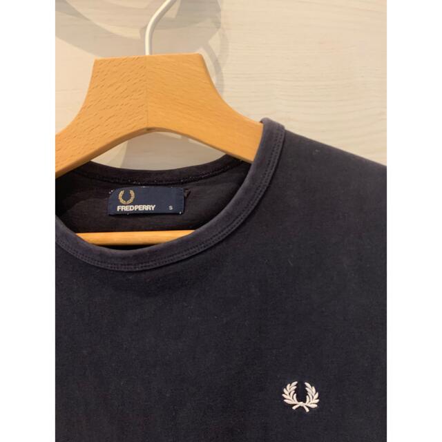 FRED PERRY(フレッドペリー)のフレッドペリー　Tシャツ(ネイビー) メンズのトップス(Tシャツ/カットソー(半袖/袖なし))の商品写真