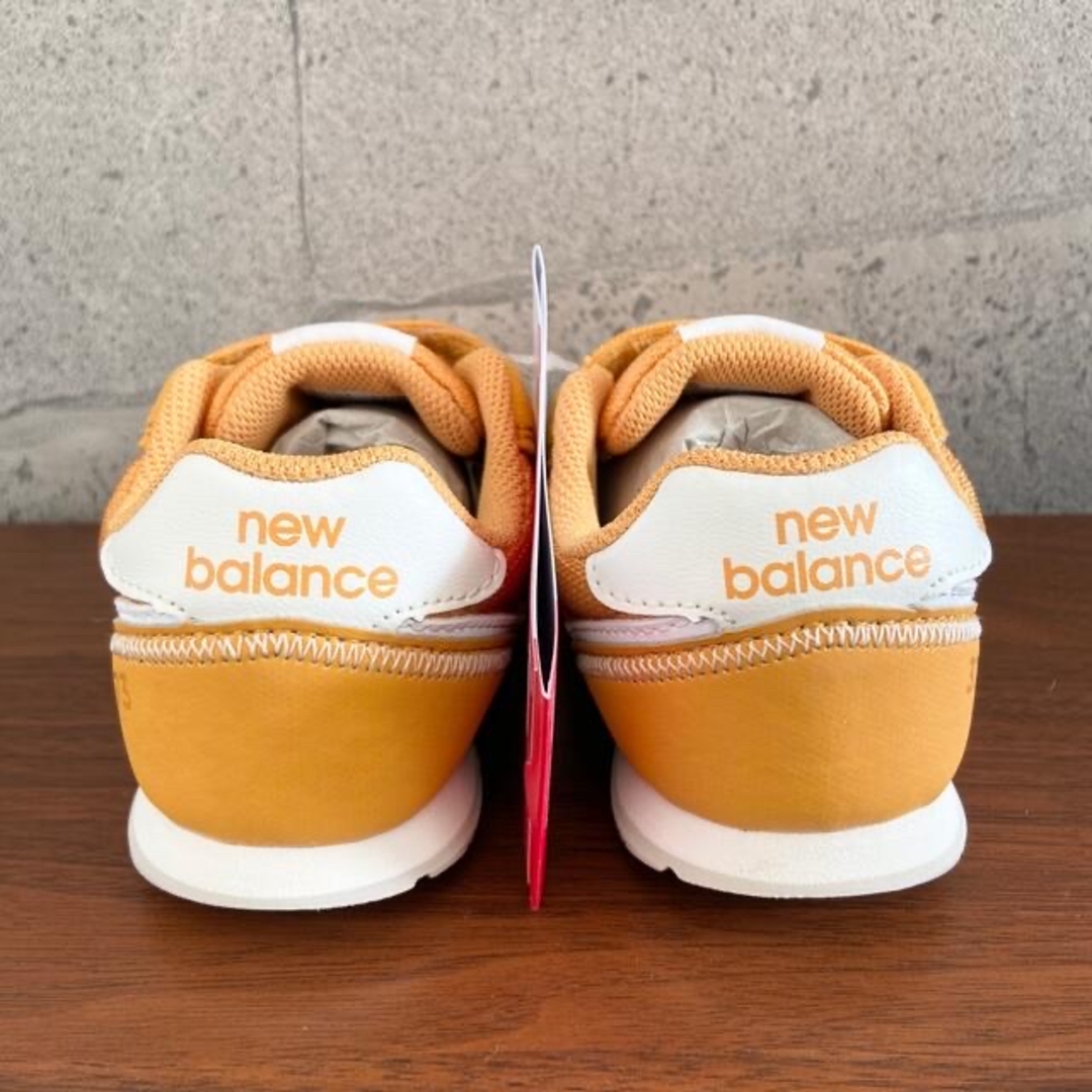 New Balance(ニューバランス)の【新品】15センチ イエロー ニューバランス スニーカー キッズ キッズ/ベビー/マタニティのキッズ靴/シューズ(15cm~)(スニーカー)の商品写真
