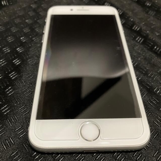 アイフォーン(iPhone)のiPhone8 シルバー 64GB SIMフリー(スマートフォン本体)