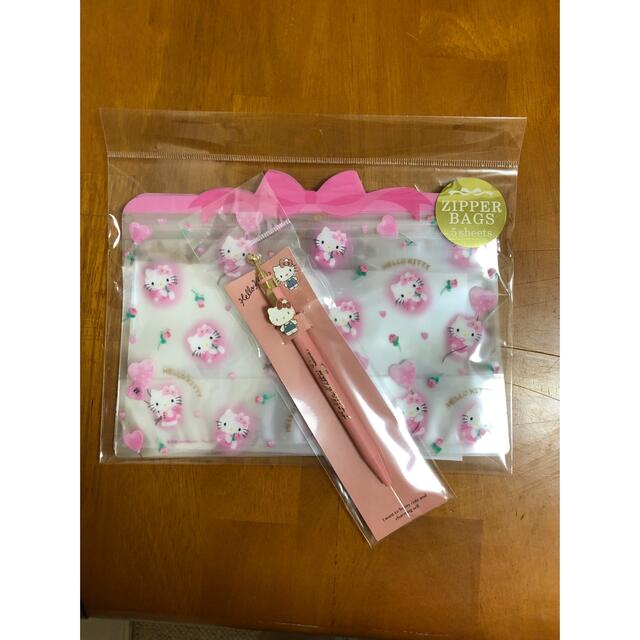 ハローキティ - 【キティちゃん】ボールペン&ジッパーバッグ ハローキティ - 【キティちゃん】ボールペン&ジッパーバッグ