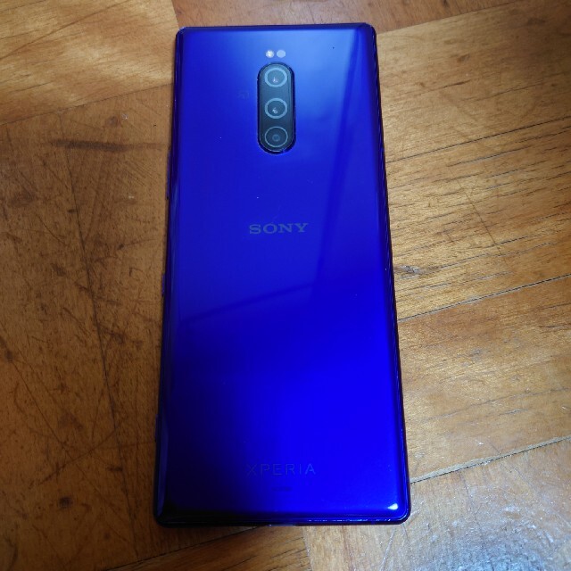 Xperia(エクスペリア)のXperia 1 パープル SIMフリー スマホ/家電/カメラのスマートフォン/携帯電話(スマートフォン本体)の商品写真