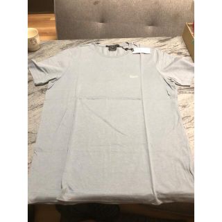 グッチ(Gucci)の新品未使用タグ付　GUCCI コットン　シャツM gucciロゴ　半袖カットソー(Tシャツ/カットソー(半袖/袖なし))