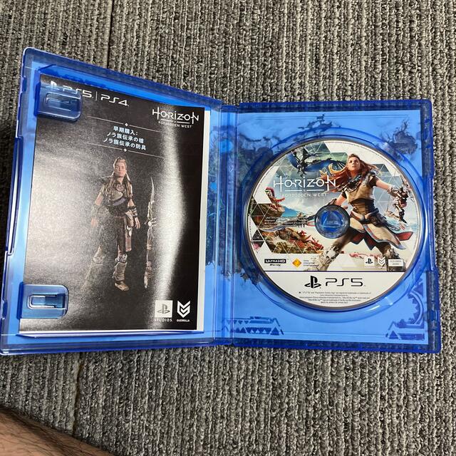 PlayStation(プレイステーション)のHorizon Forbidden West PS5 エンタメ/ホビーのゲームソフト/ゲーム機本体(家庭用ゲームソフト)の商品写真