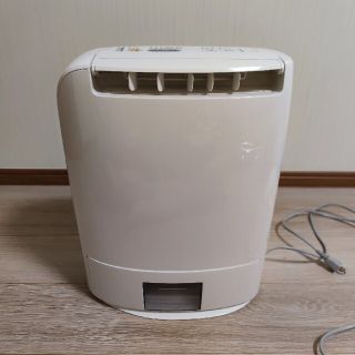 パナソニック(Panasonic)の衣類乾燥除湿機 F-YZP60 2017年製(衣類乾燥機)