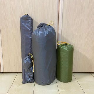 モンベル(mont bell)のタツ様専用｟未使用 旧型 モンベル ステラリッジ3型  本体・レインフライセット(登山用品)