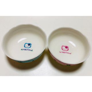 サンリオ(サンリオ)のハローキティ レース ベリー 小鉢 皿2枚セット 匿名配送 ②(食器)