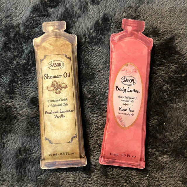 SABON(サボン)のシャワーオイル　おまけ付き コスメ/美容のボディケア(ボディソープ/石鹸)の商品写真