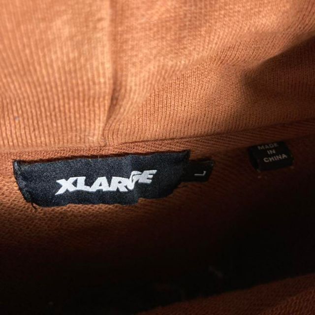 XLARGE(エクストララージ)の【美品】エクストララージ 肉厚 バック刺繍ロゴ プルオーバー パーカー メンズのトップス(パーカー)の商品写真