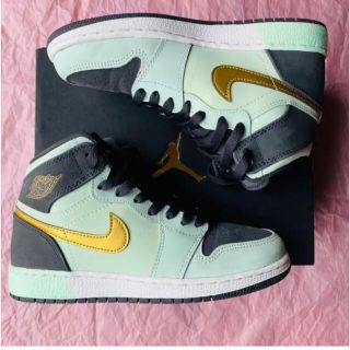 ナイキ(NIKE)のNIKE  AIR JORDAN1 ジョーダン ジュニアサイズ22.5(スニーカー)