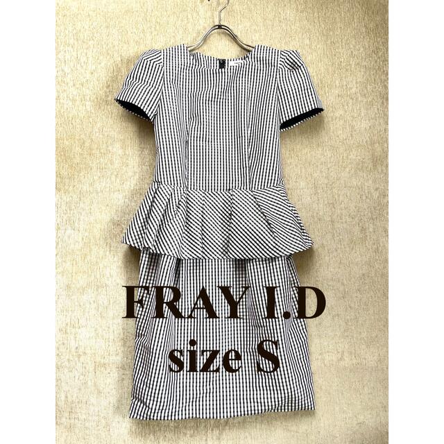 FRAY I.D(フレイアイディー)のFRAY I.D ペプラム 膝上ミニワンピース ギンガムチェック 背中 ゴム仕様 レディースのワンピース(ミニワンピース)の商品写真