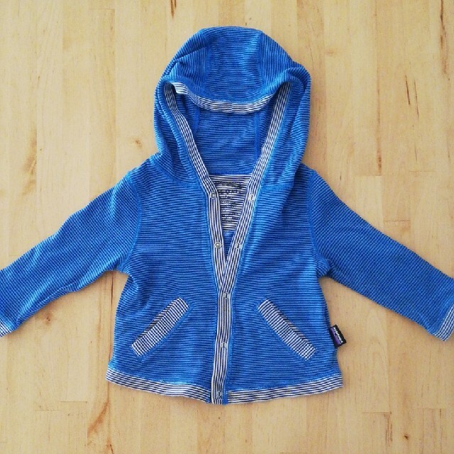 patagonia(パタゴニア)のパタゴニア　パーカー　6m~12m キッズ/ベビー/マタニティのベビー服(~85cm)(その他)の商品写真