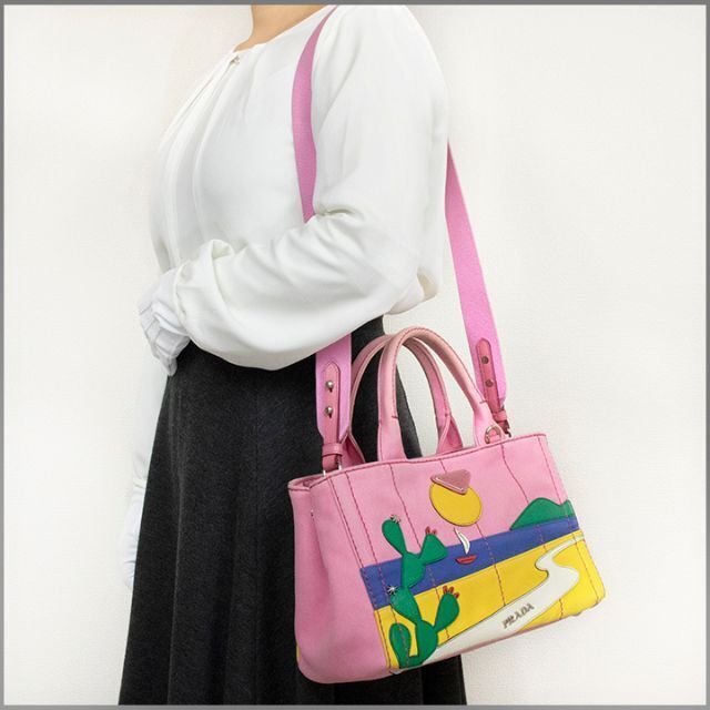 真贋鑑定済・送料無料】プラダの2wayバッグ・正規品・カナパ SS mi