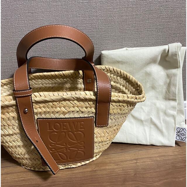 日本最大級 LOEWE ロエベ バスケット SMALL 美品 LOEWE - かごバッグ+