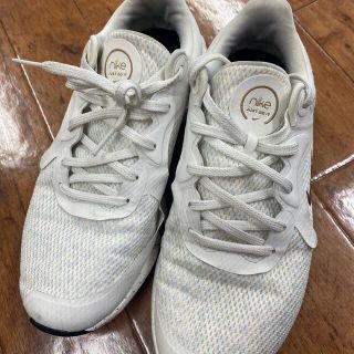 ナイキ(NIKE)のNIKE ナイキ リニューインシーズンTR11プレミアム(スニーカー)