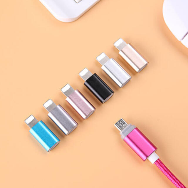 変換アダプタ Micro USB to iPhone ブルー 473 スマホ/家電/カメラのスマホアクセサリー(その他)の商品写真