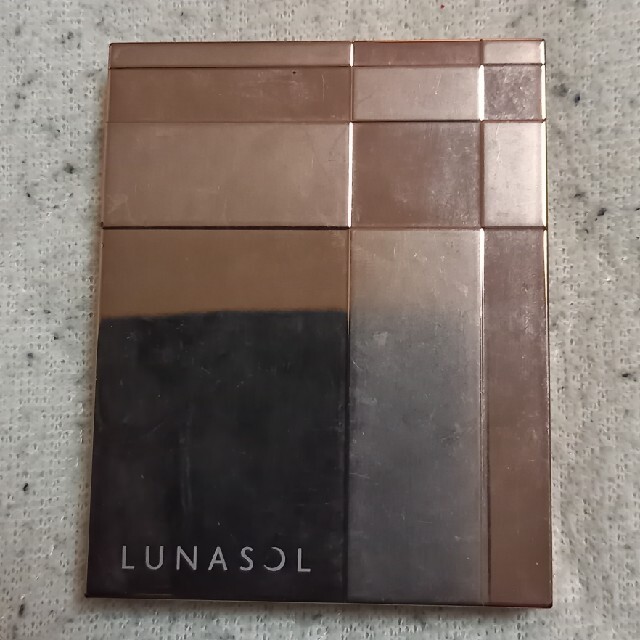 LUNASOL(ルナソル)のルナソル　ライティングフォーアイズ04 コスメ/美容のベースメイク/化粧品(アイシャドウ)の商品写真