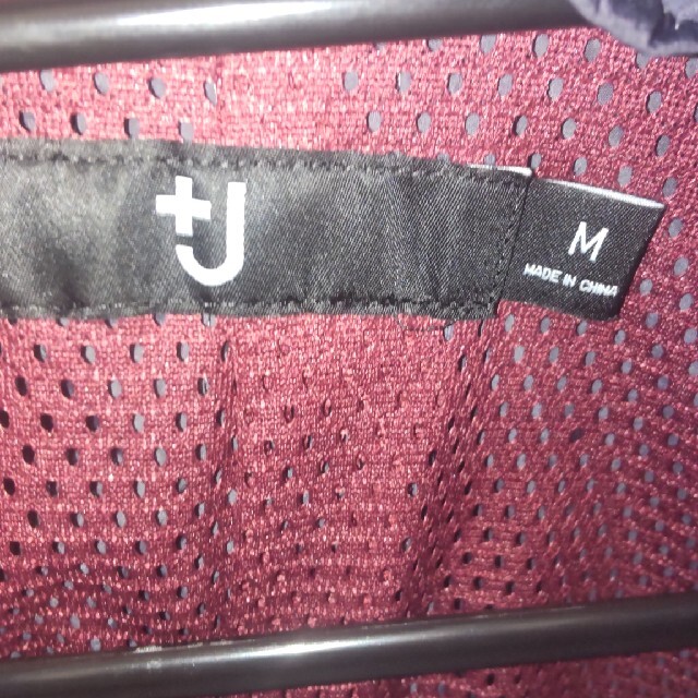 UNIQLO(ユニクロ)のUNIQLO＋J ユニクロ +j オーバーサイズフーデッド ハーフコートMサイズ メンズのジャケット/アウター(ステンカラーコート)の商品写真
