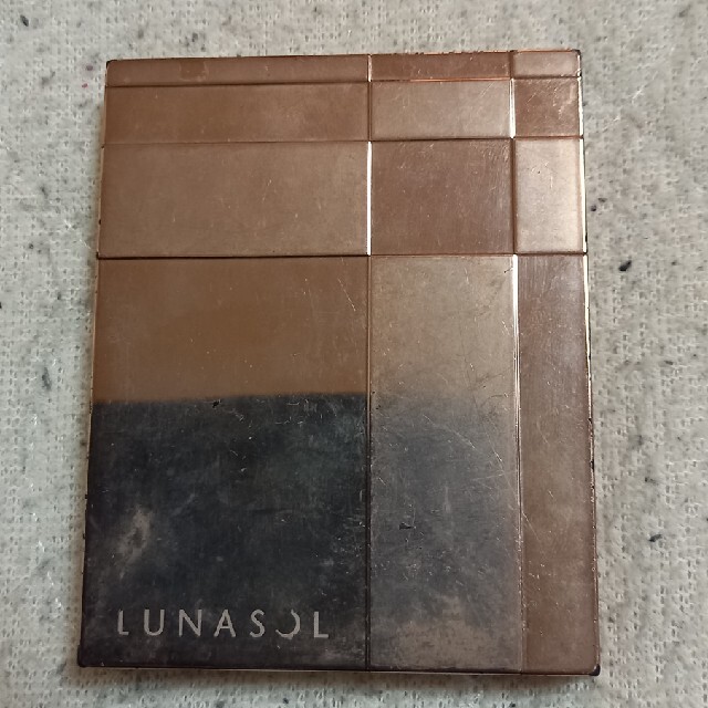 LUNASOL(ルナソル)のルナソル　スパークリングアイズ02 コスメ/美容のベースメイク/化粧品(アイシャドウ)の商品写真