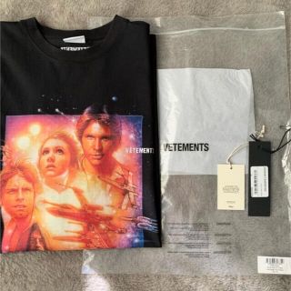 ヴェトモン(VETEMENTS)のvetements star wars ポスターtee Mサイズ　美品(Tシャツ/カットソー(半袖/袖なし))