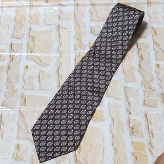 エルメス ネクタイの通販 4,000点以上 | Hermesを買うならラクマ 買い上げで送料無料 エルメスネクタイ CHANELネクタイ 3点 Pele樣専用 SEMBL ノーカラージャケット
