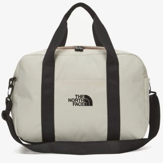 ザノースフェイス(THE NORTH FACE)の新品未使用　韓国正規品　ノースフェイス　ボストンバッグ　アイボリー　男女兼用(ボストンバッグ)