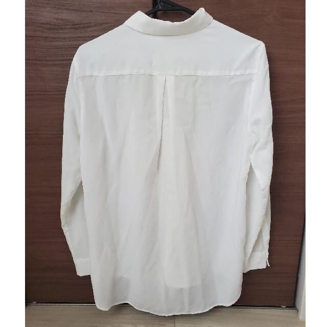 UNIQLO(ユニクロ)の白シャツ ユニクロ レーヨンシャツ レディースのトップス(シャツ/ブラウス(長袖/七分))の商品写真