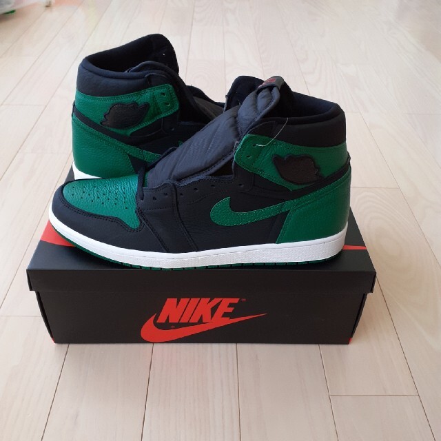 AIR JORDAN1 RETRO HIGH OG PINE GREEN