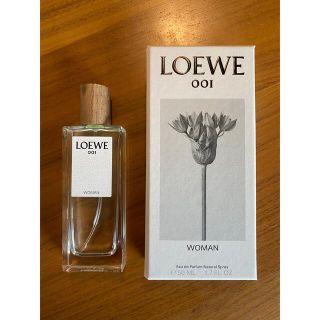 ロエベ(LOEWE)のロエベ 001 ウーマン オードパルファム 50ml(香水(女性用))