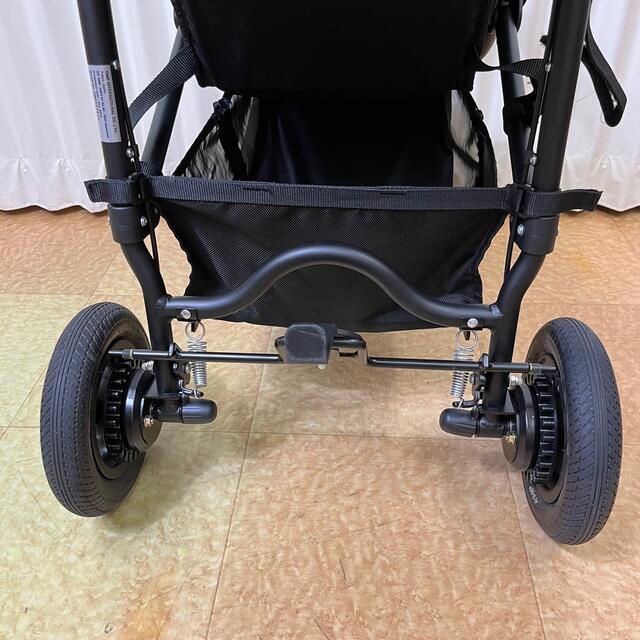 AIRBUGGY(エアバギー)の極上クリーニング済　☆美品☆　エアバギーココ　ブレーキモデル　人気のブラック キッズ/ベビー/マタニティの外出/移動用品(ベビーカー/バギー)の商品写真