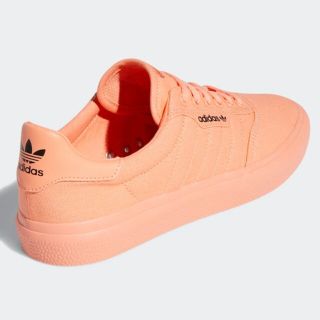 アディダス(adidas)のアディダス☆adidas★　スニーカー　レディース　オレンジ　23.5cm(スニーカー)