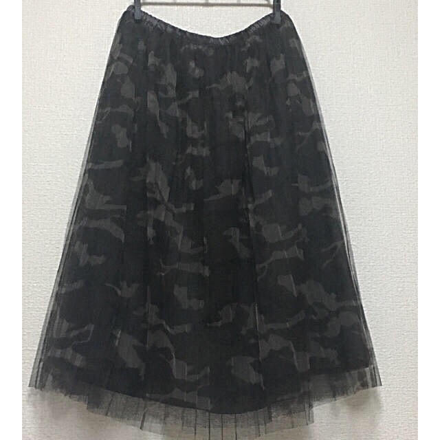 w closet(ダブルクローゼット)のw closet 迷彩 チュール スカート 新春特別価格♡ レディースのスカート(ひざ丈スカート)の商品写真