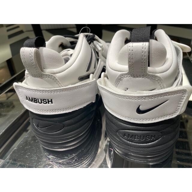 AMBUSH(アンブッシュ)のNIKEアンブッシュ ambush 26.5 ホワイト メンズの靴/シューズ(スニーカー)の商品写真